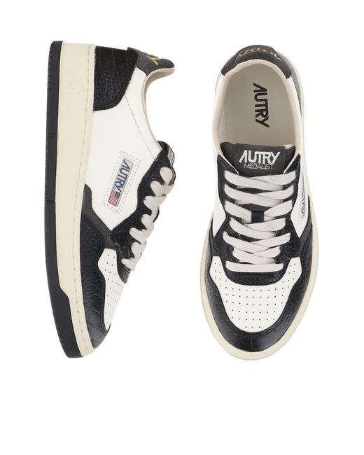 Autry White Medalist Low Sneakers