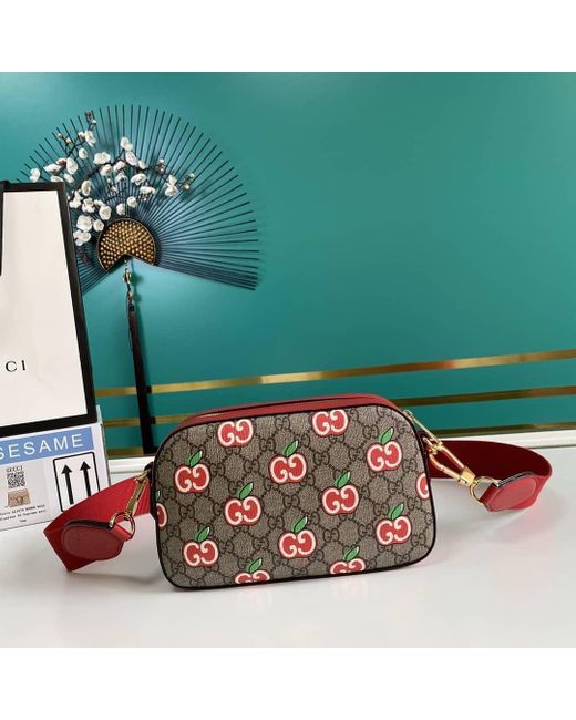 Gucci Red Valentine's Day Special Small Shoulder Bag
