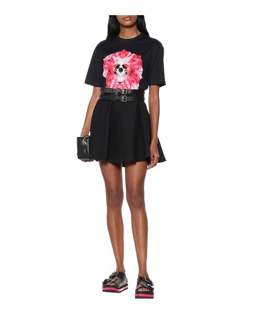 McQueen Black T-Shirt With Round Neck And Short Sleeves