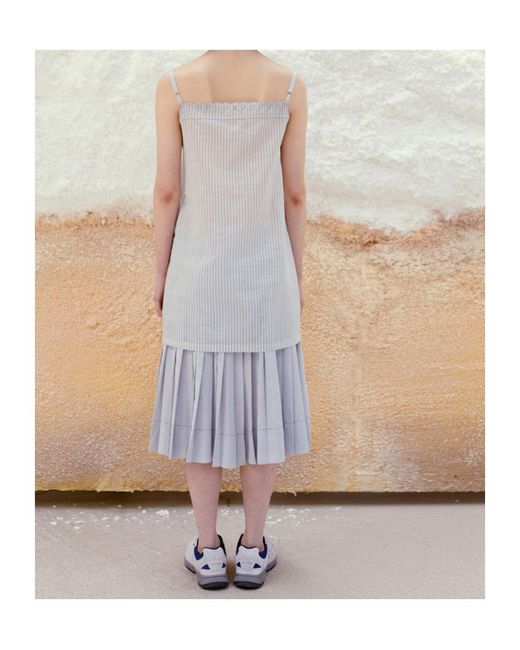 Low Classic Gray Pleated Midi Skirt