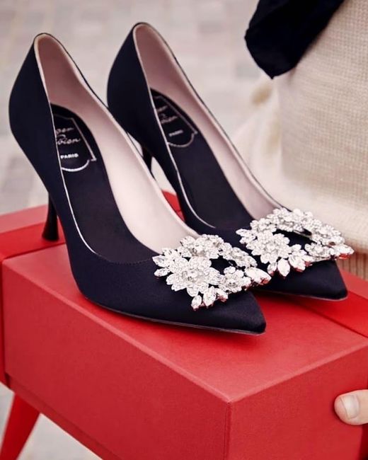 Roger Vivier Black Bouquet Strass 85Mm Buckle Pumps