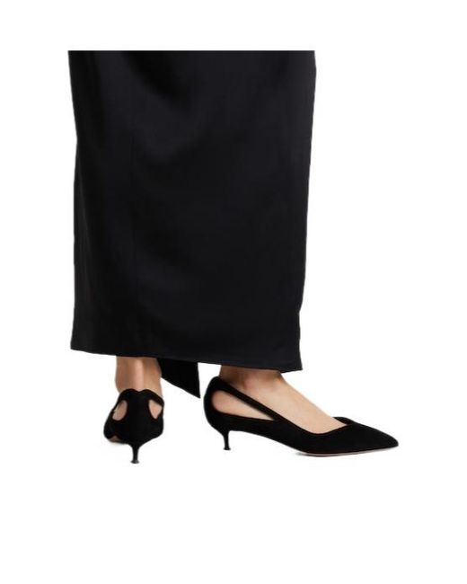 Aquazzura Black Pointed-Toe Solid Color Low-Heel Shoes