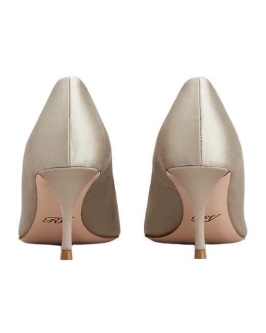 Roger Vivier White Flower Strass Embellished Pumps