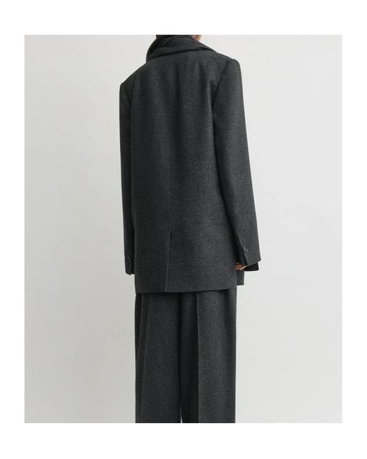 Totême Black Totme Single-Buttoned V-Neck Cape Blazer