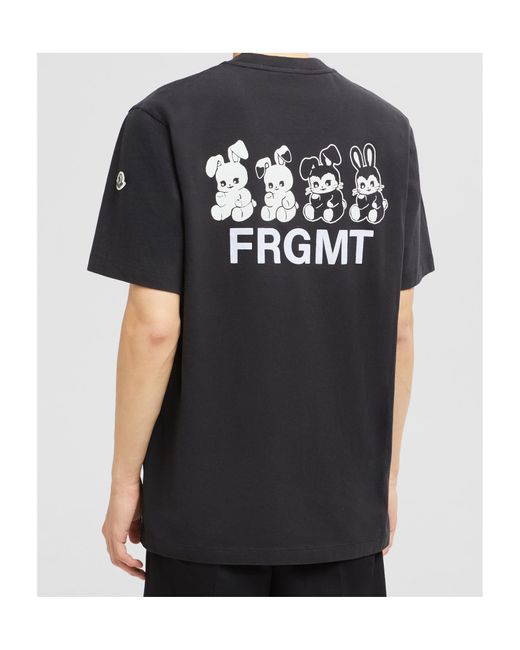 ★MONCLER × FRGMT★cartoon ロゴ コットン Tシャツ Moncler X Frgmt Cartoon Logo Cotton T-Shirt in Black for Men