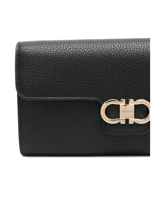 Ferragamo Black Gancini Wallet-On-Chain