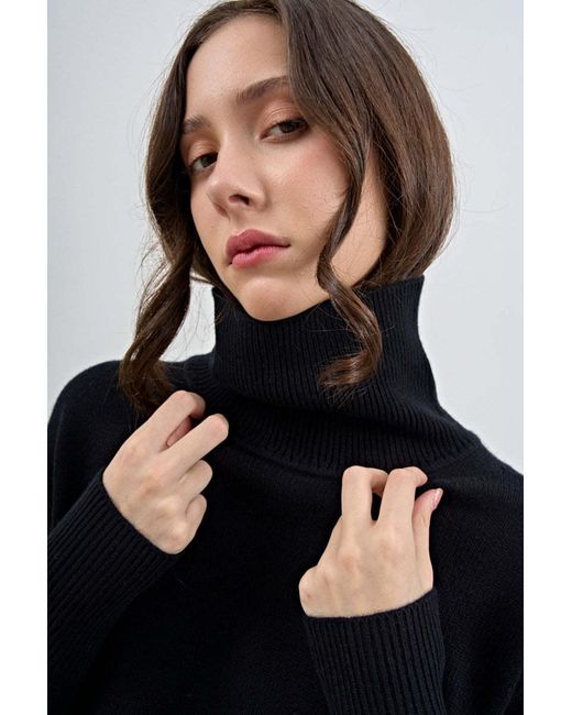 Joseph Black Roll-Neck Long Sleeved Jumper