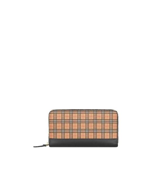 Burberry White Full Zipper Wallet