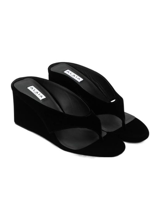 Alaïa Black Alaïa Cube Thong Velvet Mules