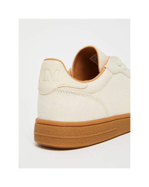 Max Mara White Round Toe Low Top Casual Shoes