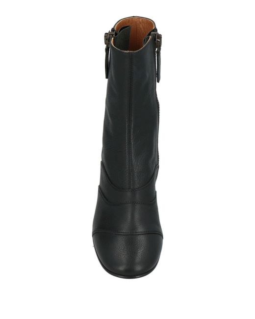 Chloé Black Minimalist Leather Ankle Boots