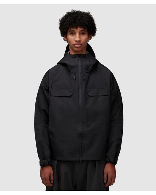 Roa Black Hardshell Carry Over Jacket for men