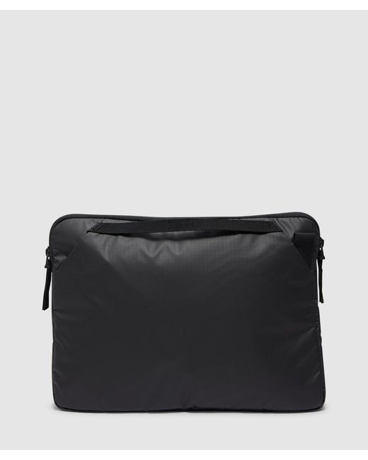 Db Journey Black Ramverk 16� Laptop Sleeve Out