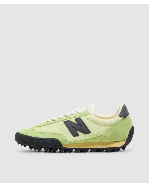 New Balance Green Gator Run Sneaker (Dry Lime Mosaic for men