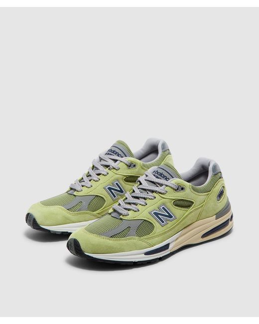 New Balance Green Miuk 991V2 Sneaker Banana Moss for men