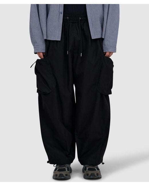 Estudio Niksen Black Bungee Strap Cargo Pant for men