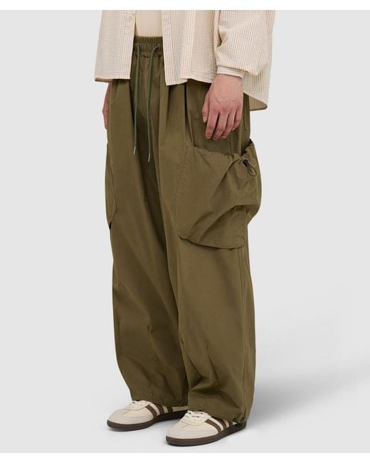 Estudio Niksen Green Bungee Strap Cargo Pant (Khaki for men