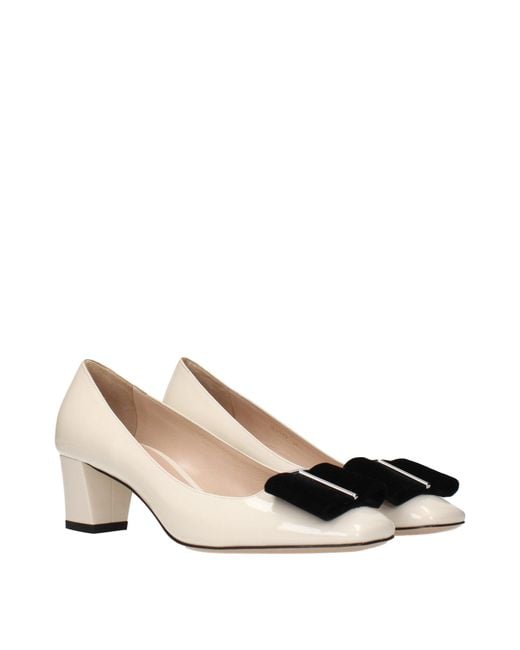 Tom Ford Natural Beige Leather Mid Heel Pumps