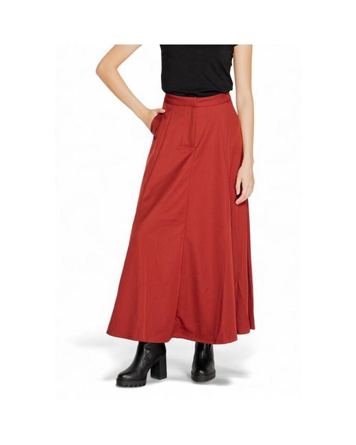 Vero Moda Red Plain Polyester Skirt With Zip And Button Fastening