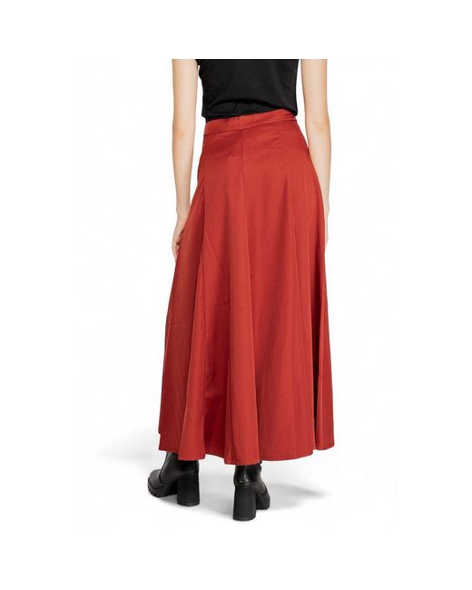 Vero Moda Red Plain Polyester Skirt With Zip And Button Fastening