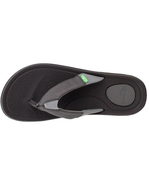 shoe carnival sanuk