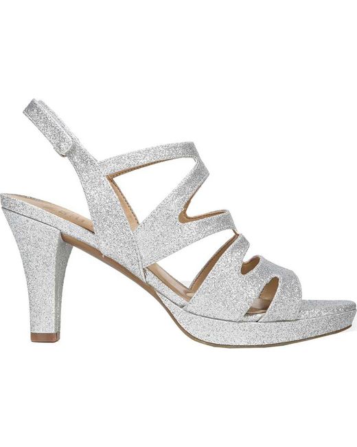 naturalizer pressley sandals