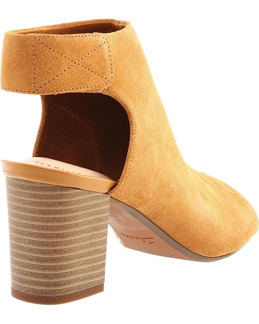 bells shoes clarks