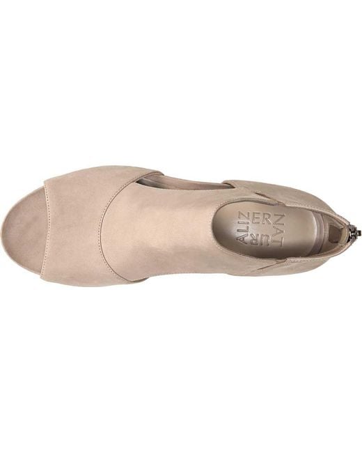 naturalizer greyson bootie