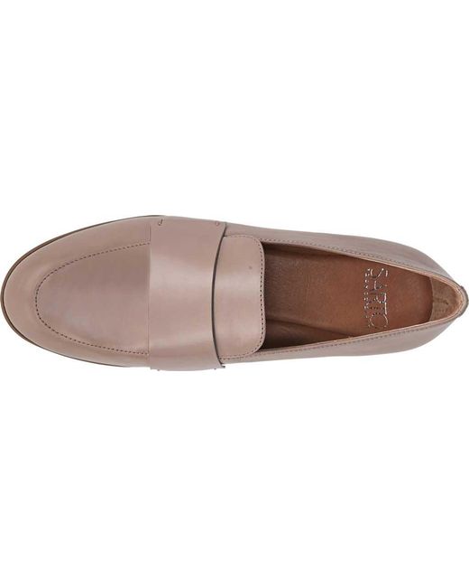 sarto kip loafer