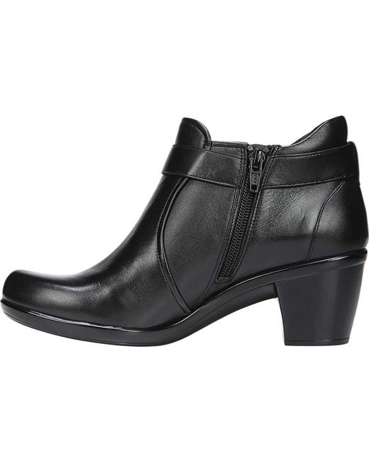 naturalizer elisa ankle boot