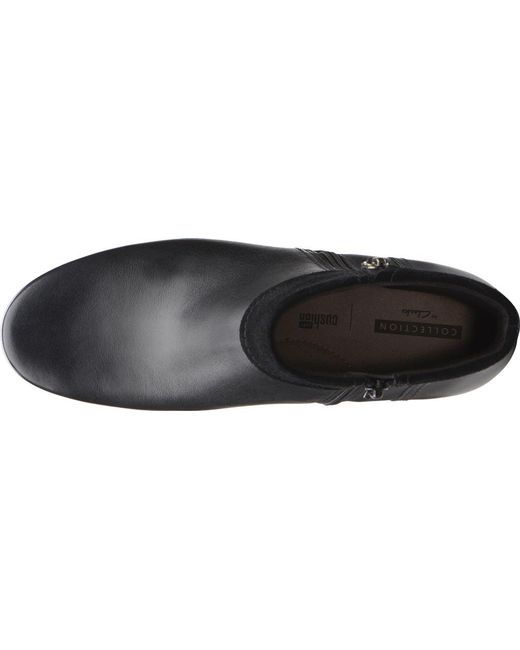 clarks women's emslie twist booties