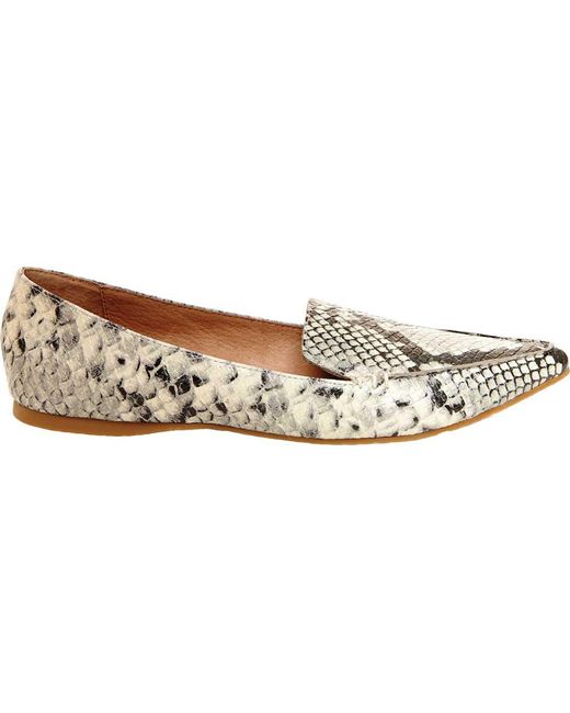 steve madden feather snake flats