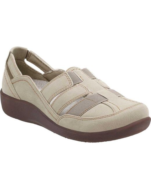 clarks cloudsteppers flats