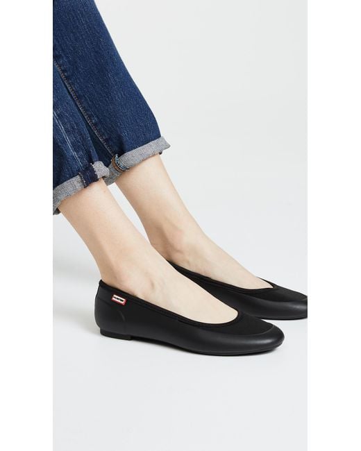 2025年新作入荷 HUNTER Canada Lyst | Black in Flats Ballerina Gloss Tour 靴