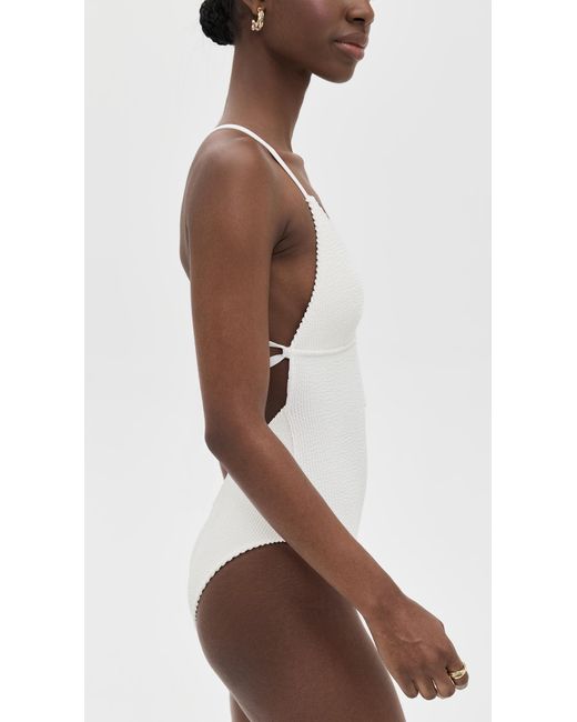 GOOD AMERICAN White Always Fits Deep V Underwire One Piece