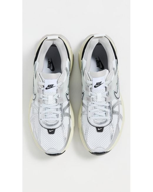 Nike Multicolor V2K Run Sneakers