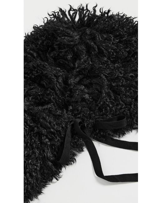 Apparis Black Eliza Shearling Collar