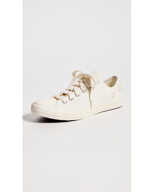 Converse White Chuck Taylor All Star Sneakers