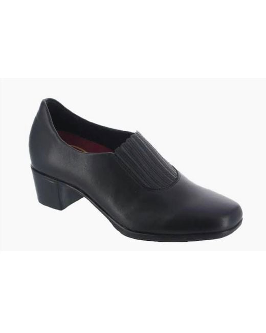 Munro Black Pasha Heel