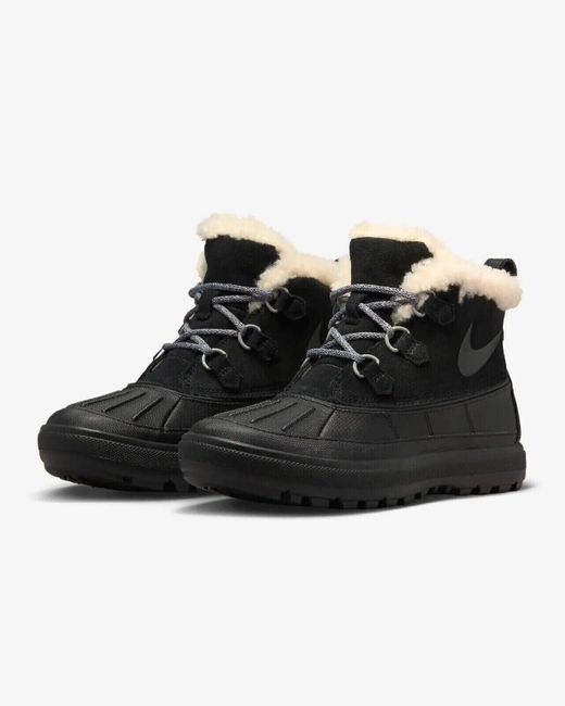 Nike Black Woodside Chukka 2 Boots