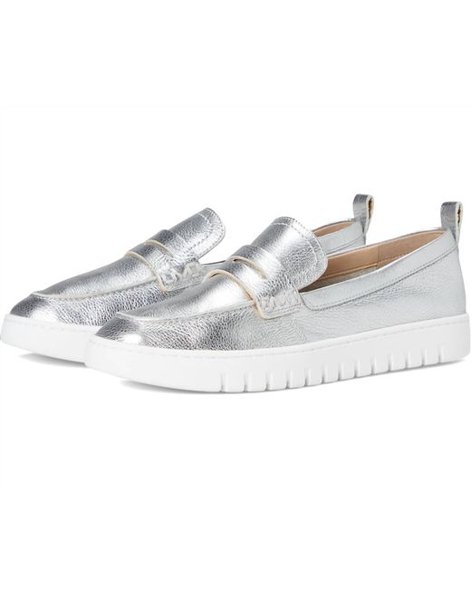 Vionic White Uptown Loafer