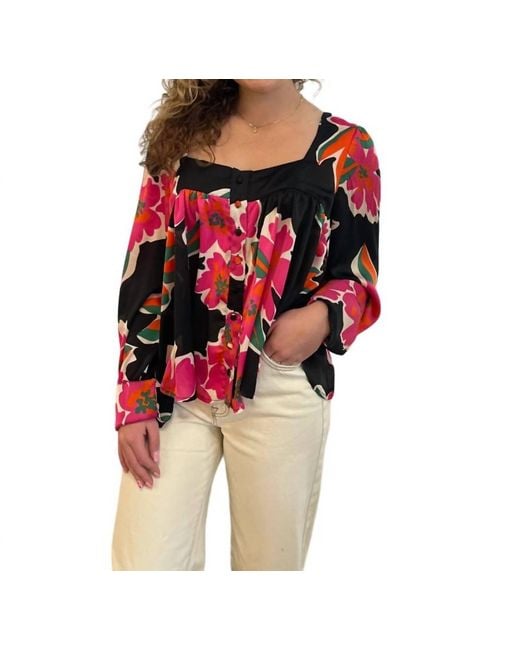 Eesome Red Floral Mix Square Neck Top In Black