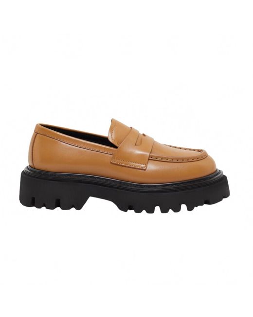 Closed Brown Leather Loafer