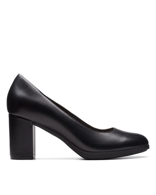 Clarks Black Bayla Skip