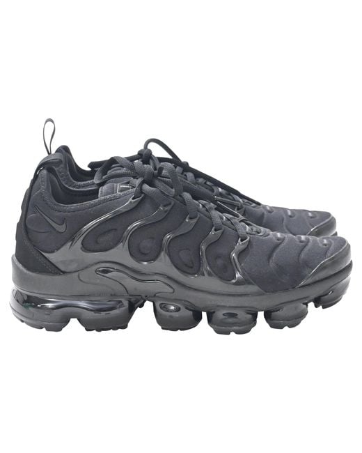 Nike Women's Gray Air Vapormax Plus Sneakers