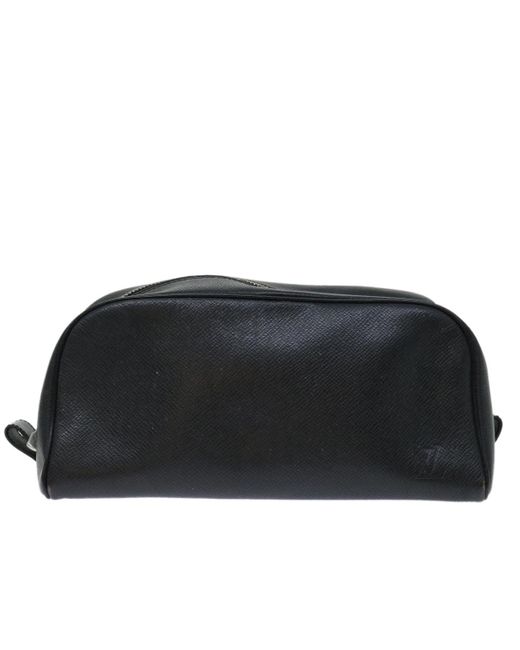 Louis Vuitton Black Taiga Leather Clutch Bag (pre-owned)