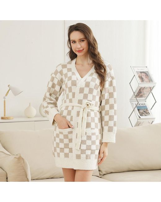 TRUEDAMES Natural Checkered Robe With Pockets And Belt