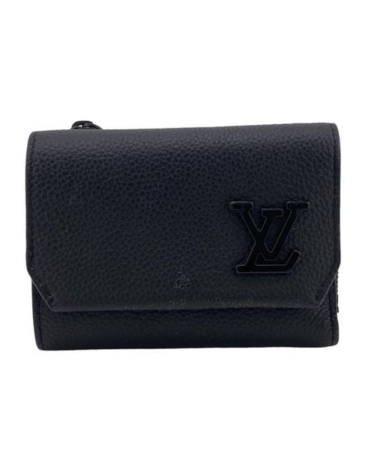 Louis Vuitton Blue Pilot Case Leather Wallet (pre-owned) for men