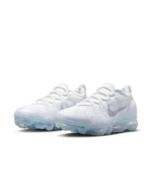 white vapormax flyknit men