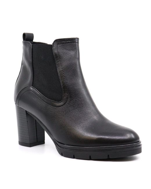 ATELIER Black Ruby Leather Ankle Bootie